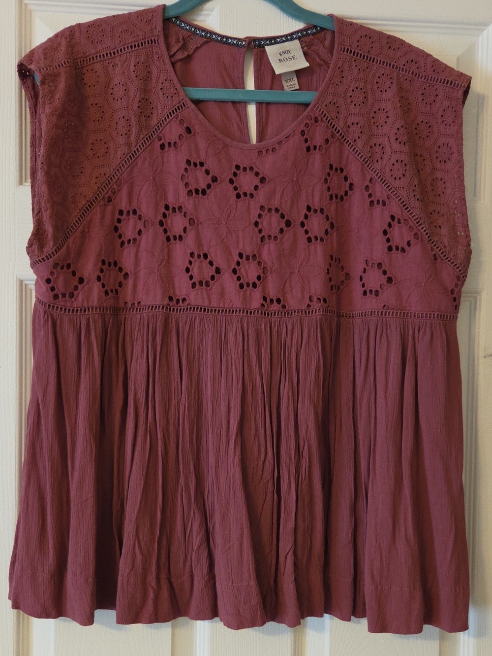 Knox Rose Eyelet Sleeveless Tunic — Mauve Rose